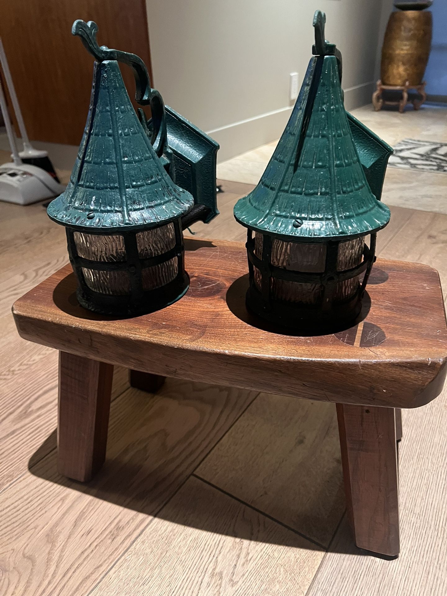 ANTIQUE VINTAGE WITCHES HAT GOTHIC TUDOR PORCH LIGHT FIXTUR... See more