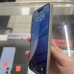 Like New iPhone 15 Pro Max 256GB Unlocked Any Carrier