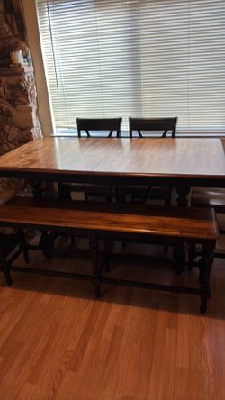 Dining room table