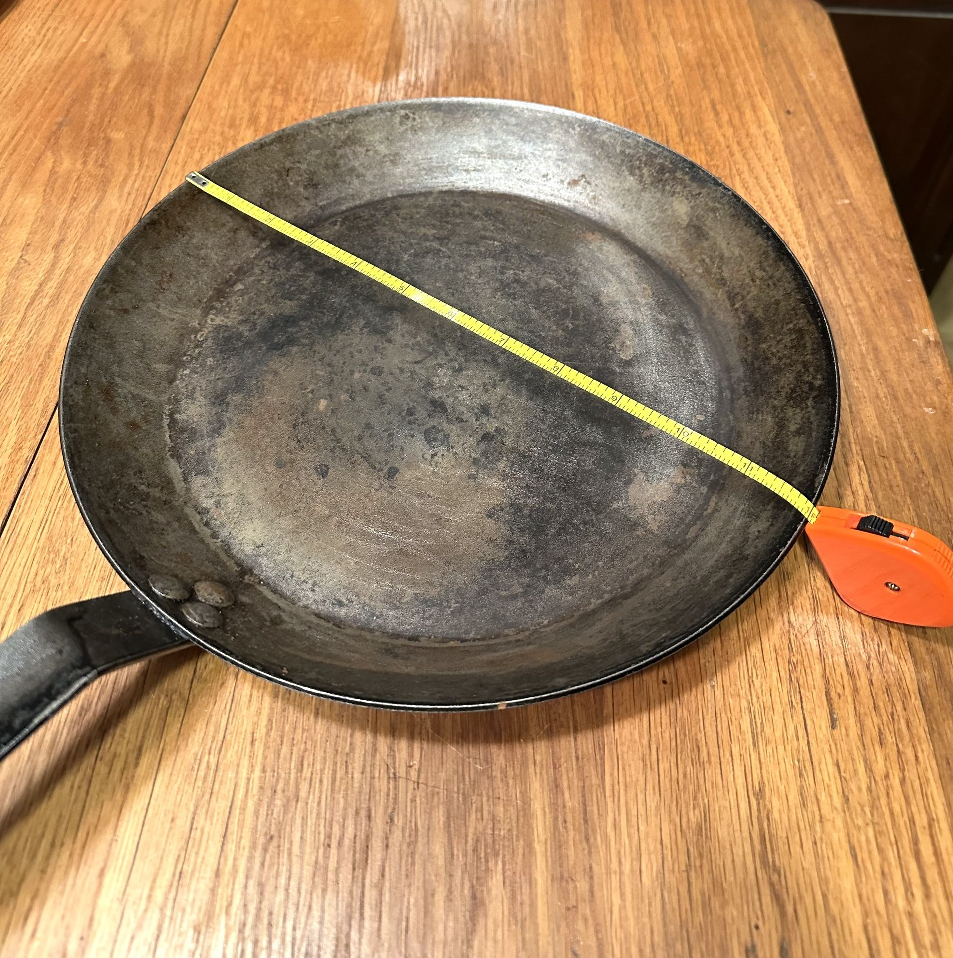 Large 12” Lodge Carbon Steel Camping Skillet/Outstanding! for Sale in  Houston, TX - OfferUp