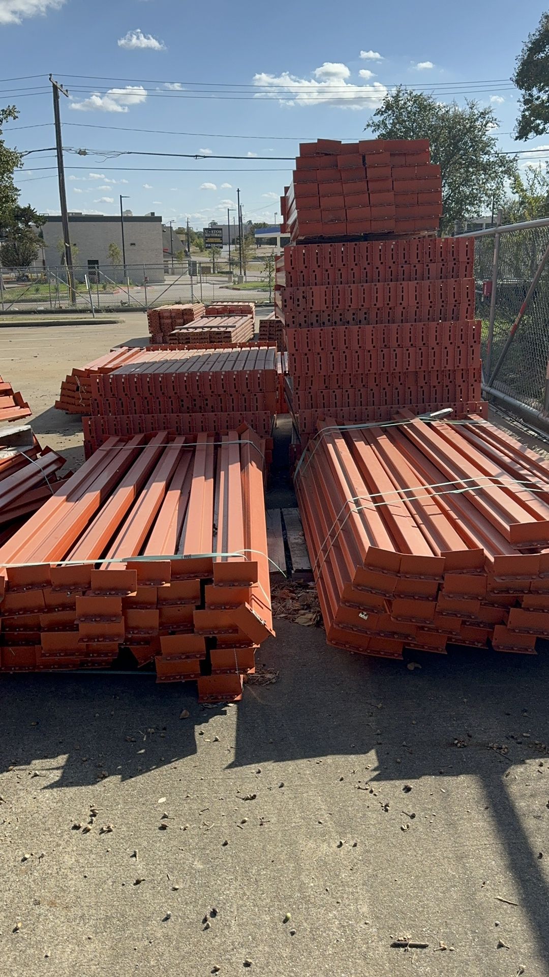 Teardrop Pallet Racks
