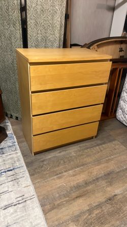 Dresser in good working condition