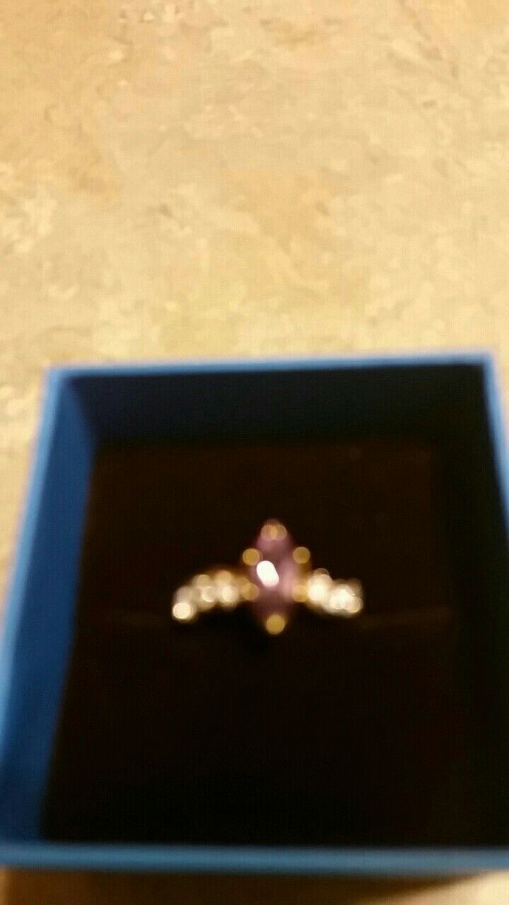 Purple amnesty diamond ring gold