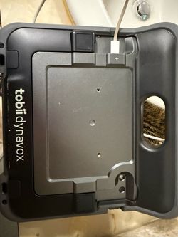 Speech device aac tobii dynavox communication device