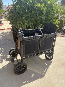 WonderFold W4 Luxe 4-Seater Stroller Wagon