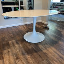 Julien Oval Dining Table