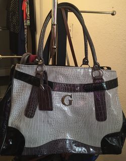 Guess brand travel tote bag
