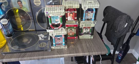 Elvis stuff