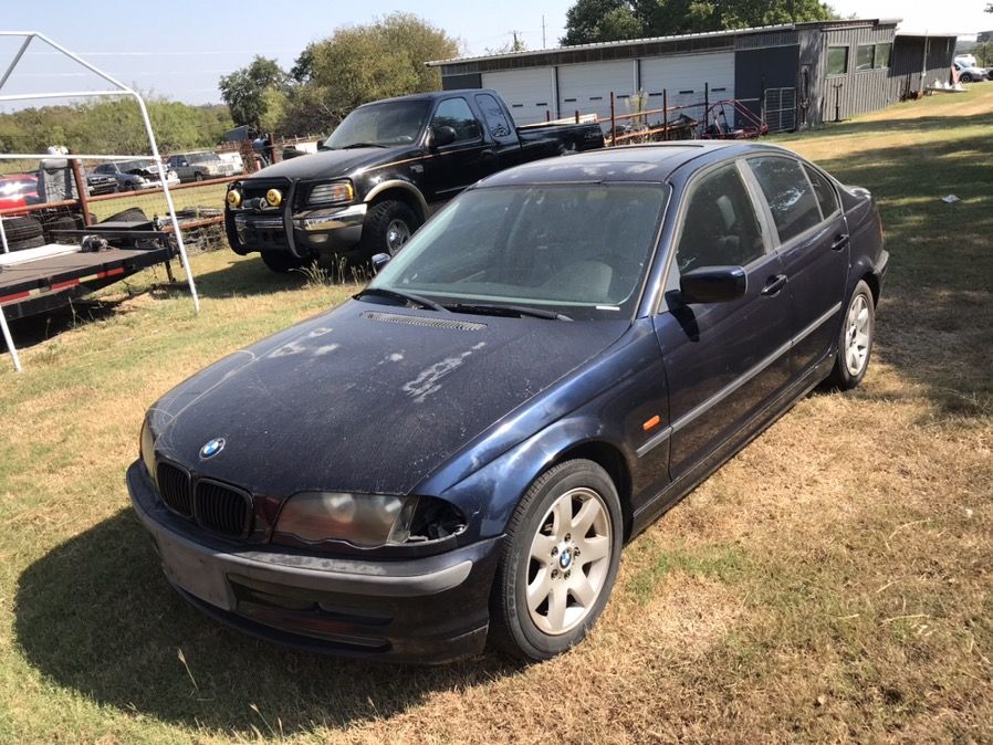 BMW 323i RUNS AND DRIVES GREAT!!