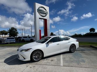 2024 Lexus Es300H ultra luxury