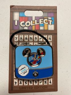 Pins de colección $15