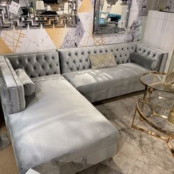 Sectional Sofa 
