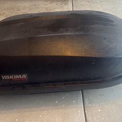 Yakima Rocket box