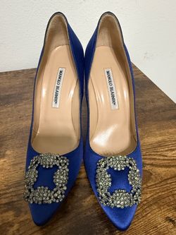 Manolo Blahnik Blue Satin Hangisi Pumps Size 38