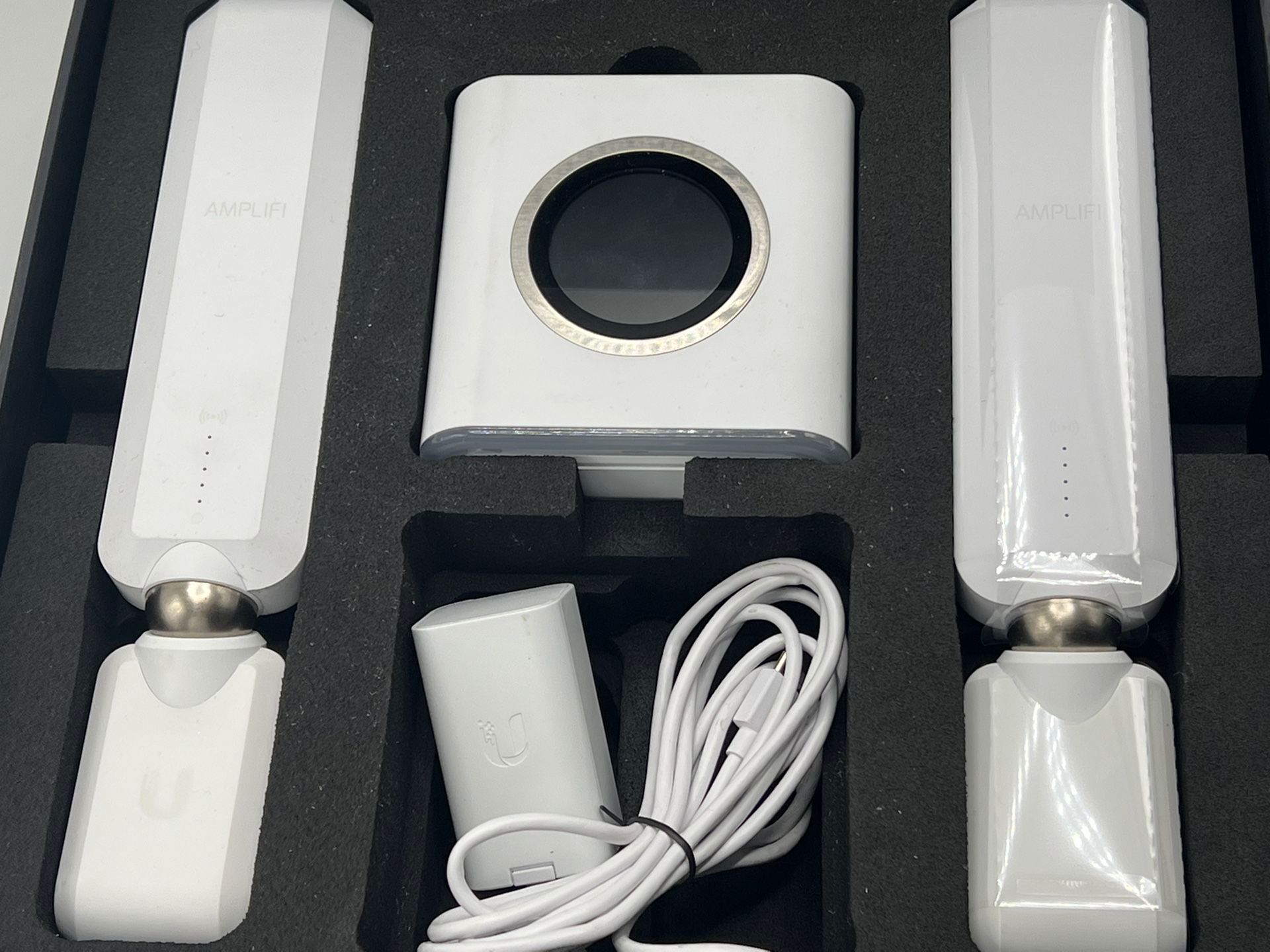 AmpliFi HD WiFi Mesh Points System by Ubiquiti Labs