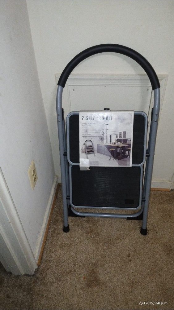 2 Step Ladder (Escalera 2 Escalones)
