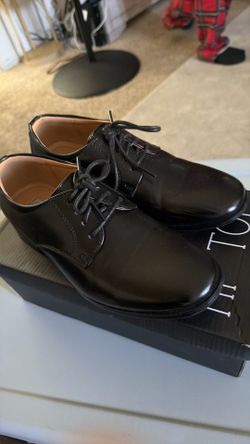 Boy dress shoes size 3