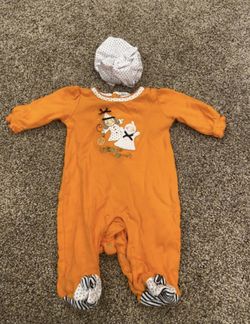 Newborn0-3 mth baby girls lot