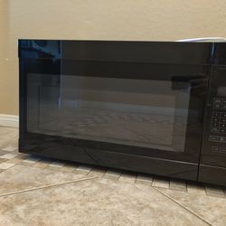 Amana

1.6 cu. ft. Over the Range Microwave in Black

