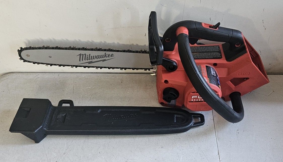 Milwaukee Chainsaw