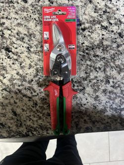 New Milwaukee aviation Snips