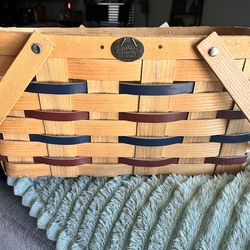 Peterboro Basket Company picnic basket
