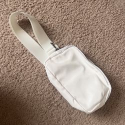 White Belt Bag / Fanny Pack/ Waist Bag