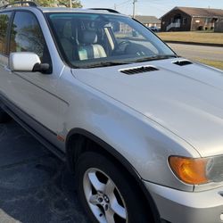 2002 BMW 3.0i Sport Utility 4D