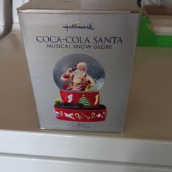 Coca-Cola Snow Globe