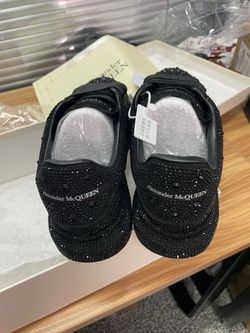 Mcking shoes size 9