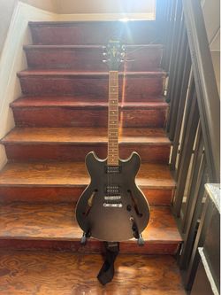 Electric guitar Ibanez Artcore
