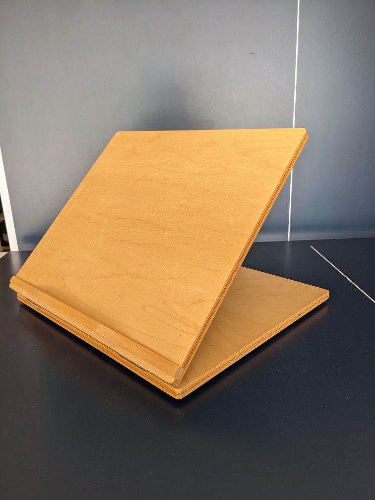Wooden Laptop/Ipad/Tablet Stand