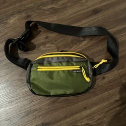 Green and Yellow Subaru Fanny Pack 6x9