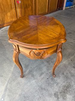 French Provincial Wood End Table with Drawer