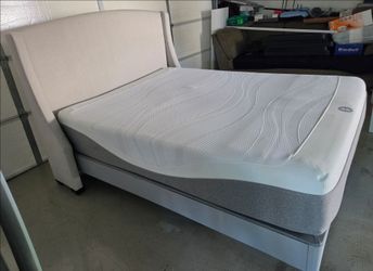Queen Bed