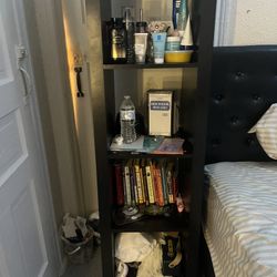 Cube storage shelf