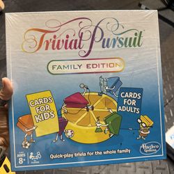 Trivia Pursuit Family Game 