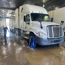 2016 Frieghtliner Cascading Dd15