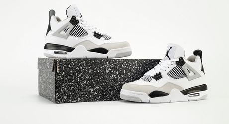 Jordan 4s