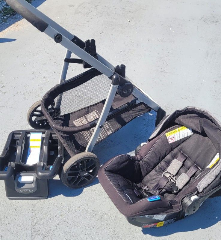 Graco Adjustable Baby Stroller Carriage - 3 In 1 - Car Booster, Car Seat, Carriage - Snugride 35 Lite Dlx