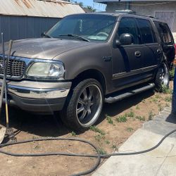 2001 Ford Expedition