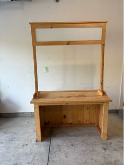 Custom Lemonade Stand