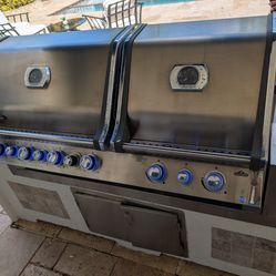 Napoleon built in grill