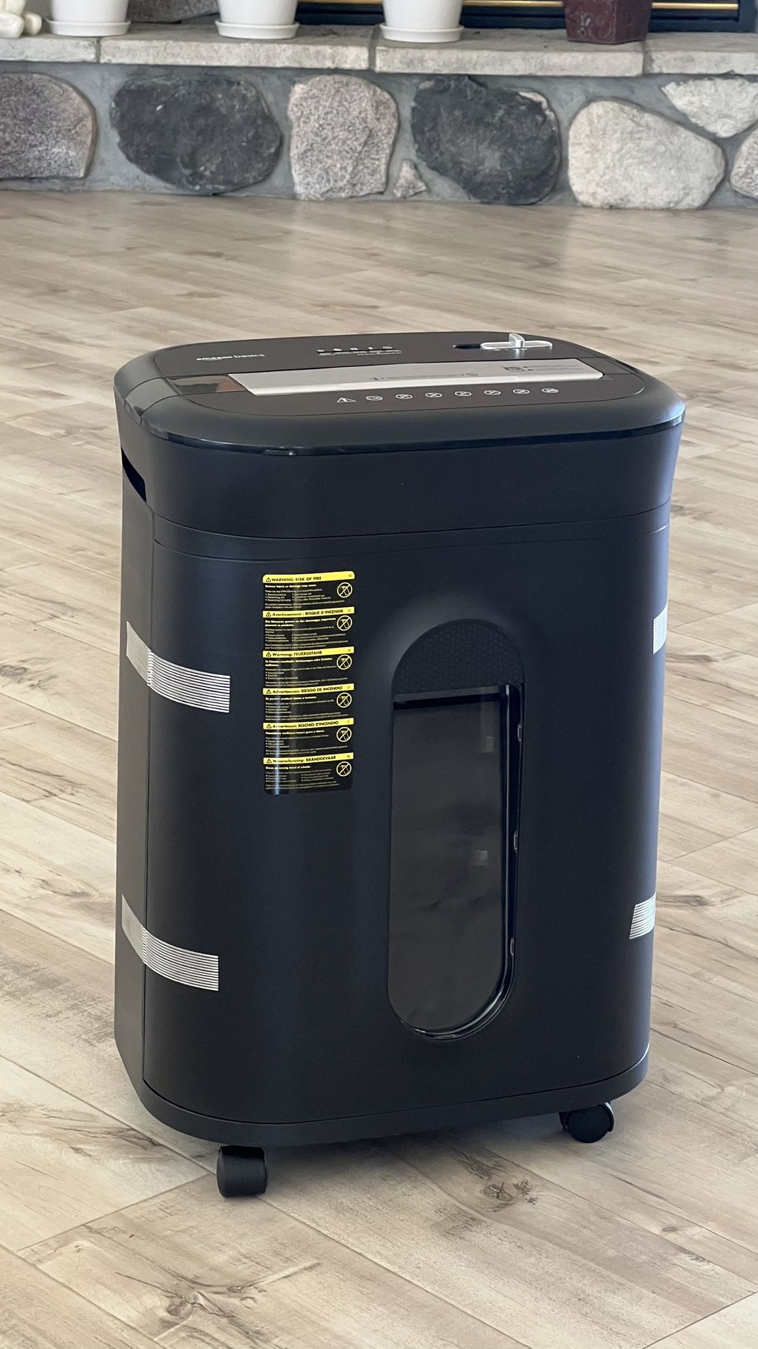 Brand new Shredder, Amazon basic 15 pages