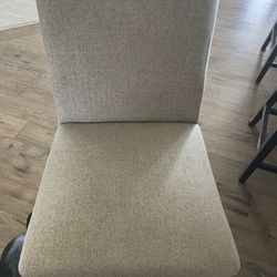 Swivel Bar Stool 