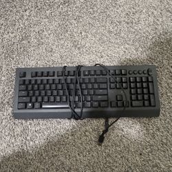 – Razer Cynosa V2 Gaming Keyboard