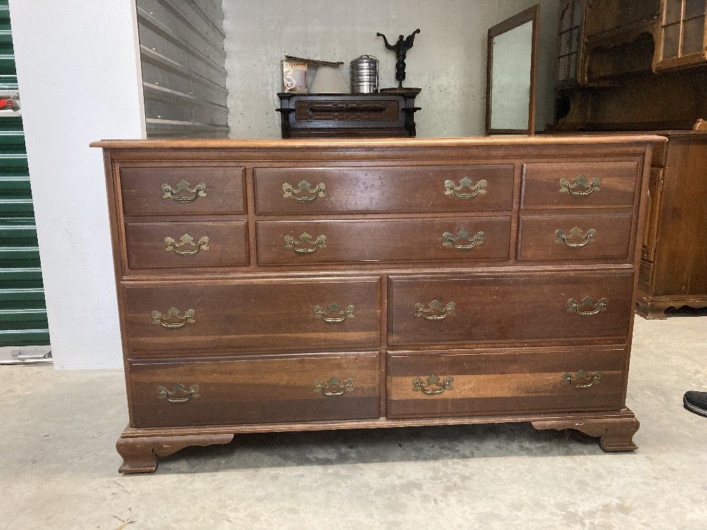 Vintage Kling Dresser 