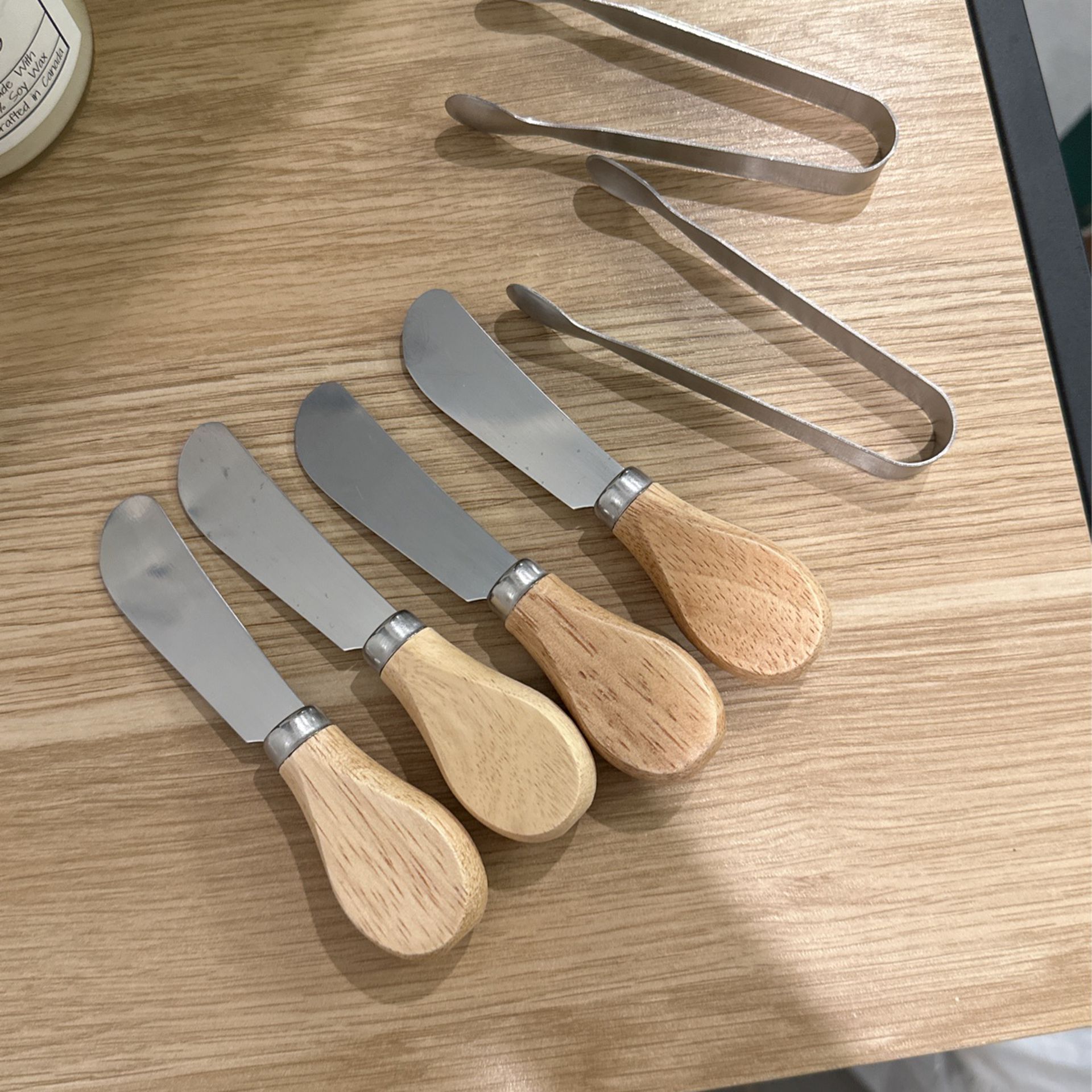 Free With Any Purchase: Cheese Knives And Mini Tongs Charcuterie Set