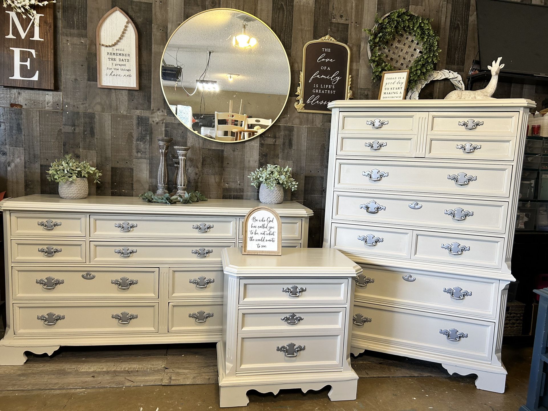 Dresser,Chest & Nightstand