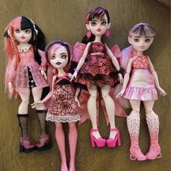 MH Draculaura Lot